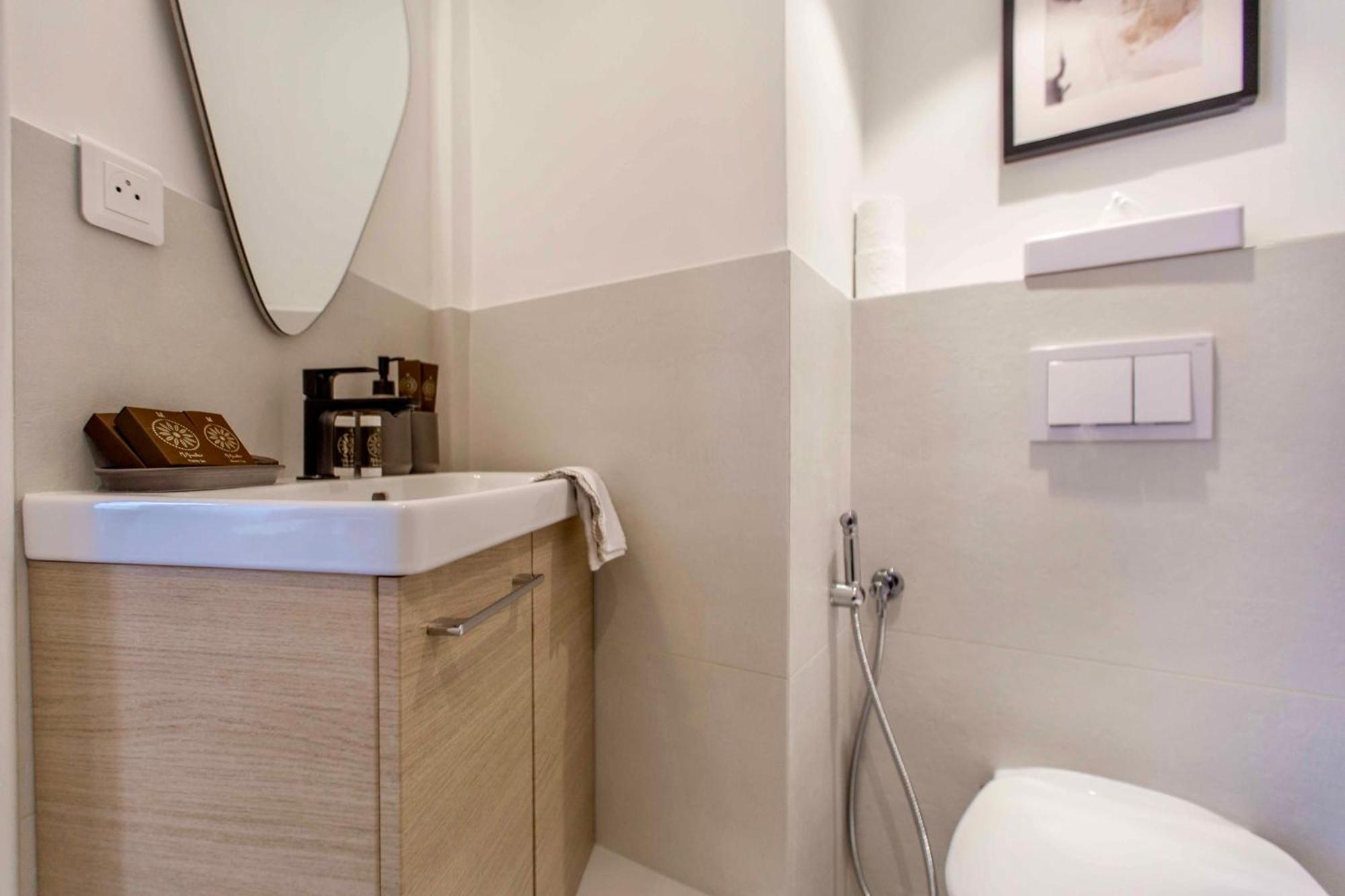 Suede Promenade Duplex Apartment At 1 Min From The Sea 2 Bathrooms Nice Exteriör bild